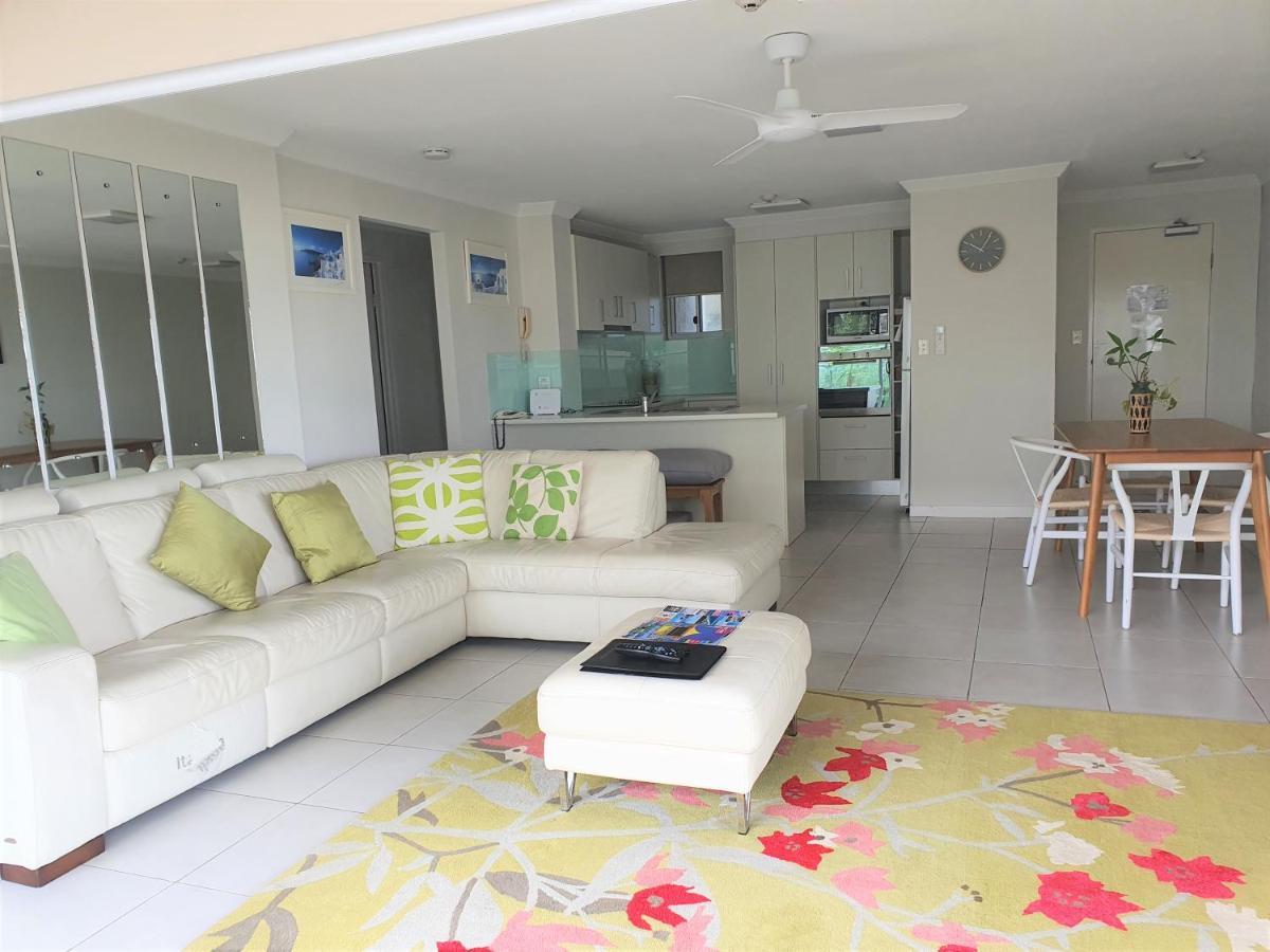 Pacific Surf Absolute Beachfront Apartments Gold Coast Exterior foto