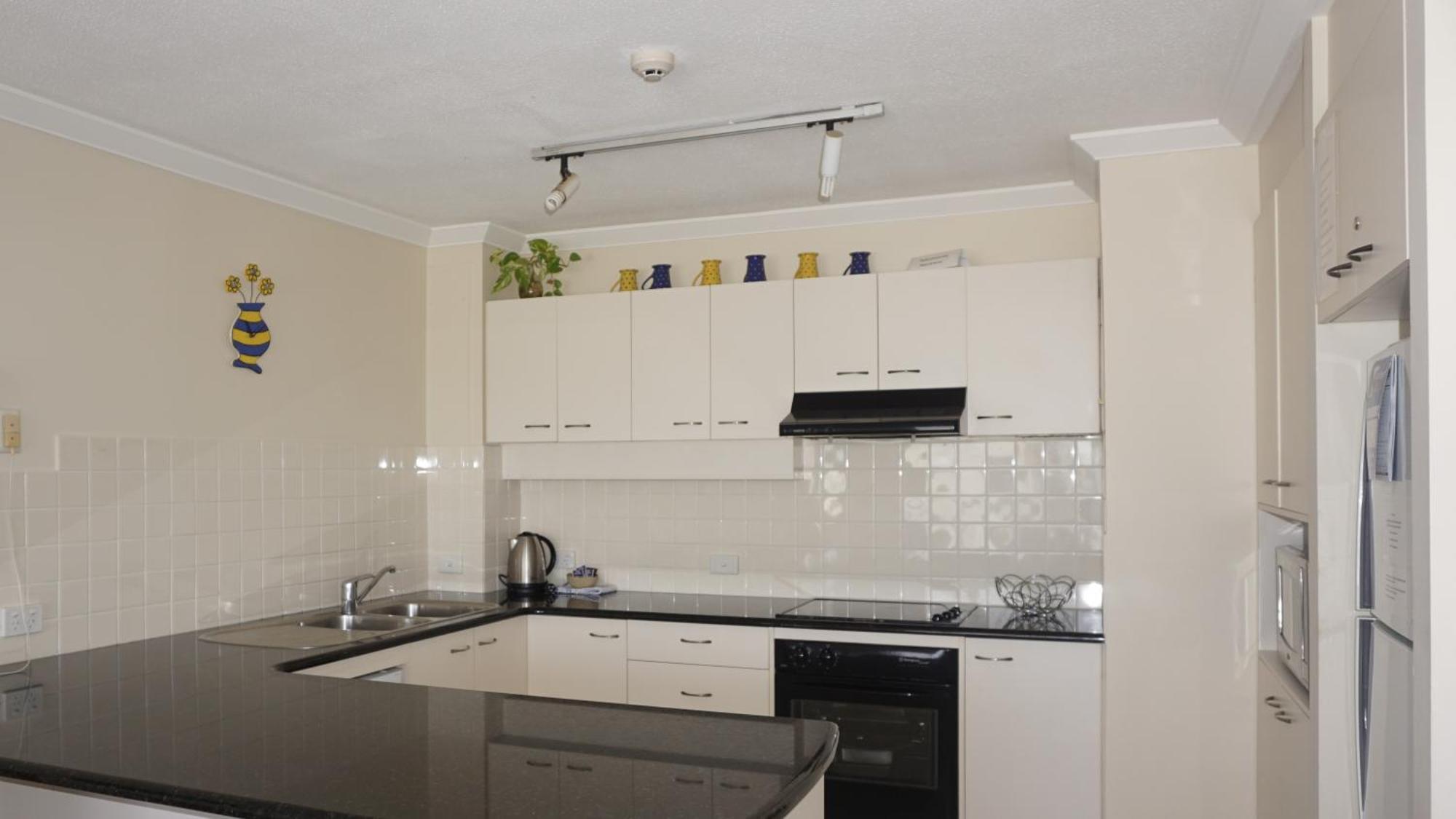 Pacific Surf Absolute Beachfront Apartments Gold Coast Exterior foto