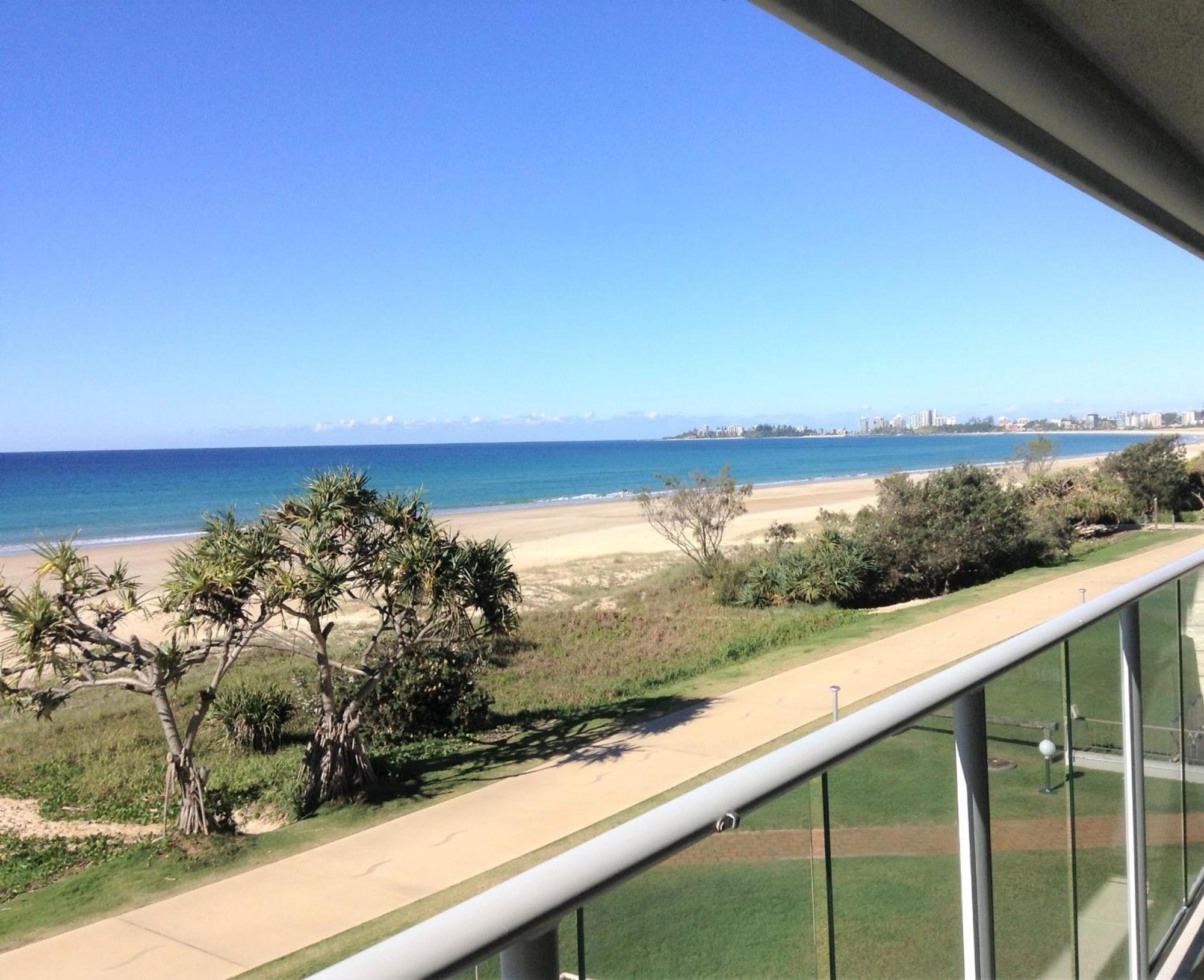 Pacific Surf Absolute Beachfront Apartments Gold Coast Exterior foto