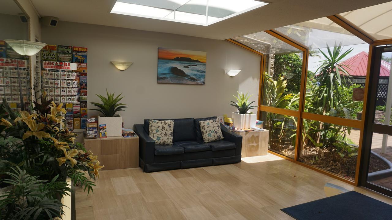 Pacific Surf Absolute Beachfront Apartments Gold Coast Exterior foto
